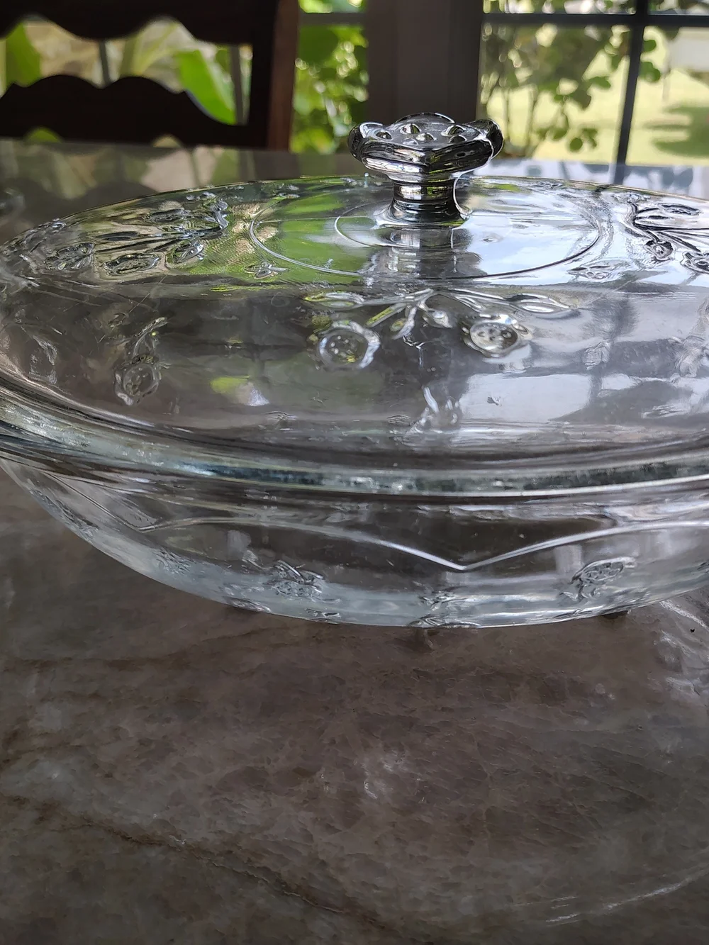 Anchor Hocking Savannah Clear Oval Covered Casserole 2 Quart 4063021